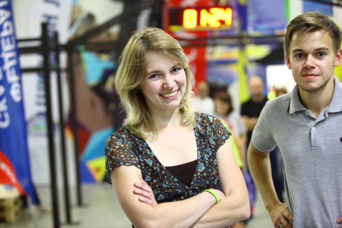 Кубок России-2015 в боулдеринге: итоги 1-го дня (Скалолазание, москва, скалолазание, Евгений Чернышёв, Анна Микушкина, Александра Кожемякина)