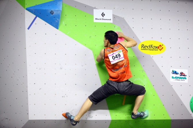 Кубок России-2015 в боулдеринге: итоги 2-го дня (Скалолазание, москва, скалолазание, Евгений Чернышёв, виктор мусихин, Константин Савельев)