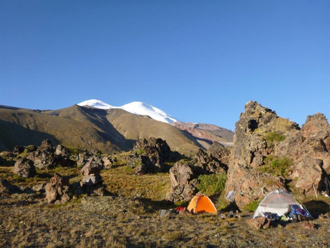 Впечатления новичка о восхождении на Эльбрус с севера 30/08/2014-08/09/2014. (Горный туризм)