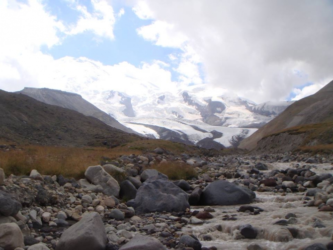 Впечатления новичка о восхождении на Эльбрус с севера 30/08/2014-08/09/2014. (Горный туризм)