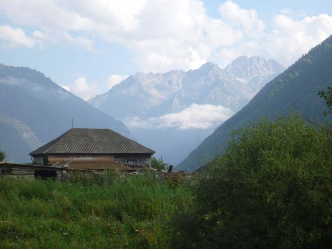 Впечатления новичка о восхождении на Эльбрус с севера 30/08/2014-08/09/2014. (Горный туризм)