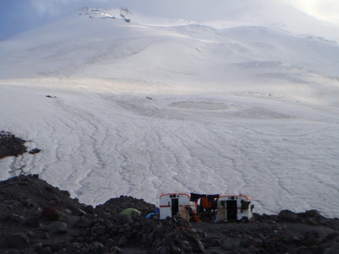 Впечатления новичка о восхождении на Эльбрус с севера 30/08/2014-08/09/2014. (Горный туризм)