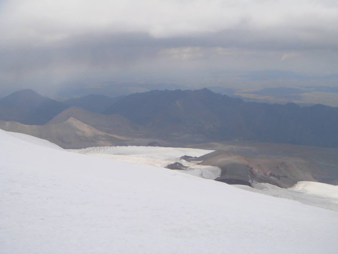 Впечатления новичка о восхождении на Эльбрус с севера 30/08/2014-08/09/2014. (Горный туризм)