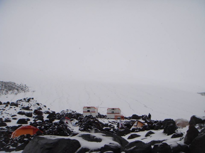 Впечатления новичка о восхождении на Эльбрус с севера 30/08/2014-08/09/2014. (Горный туризм)