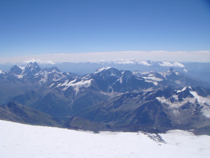 Впечатления новичка о восхождении на Эльбрус с севера 30/08/2014-08/09/2014. (Горный туризм)