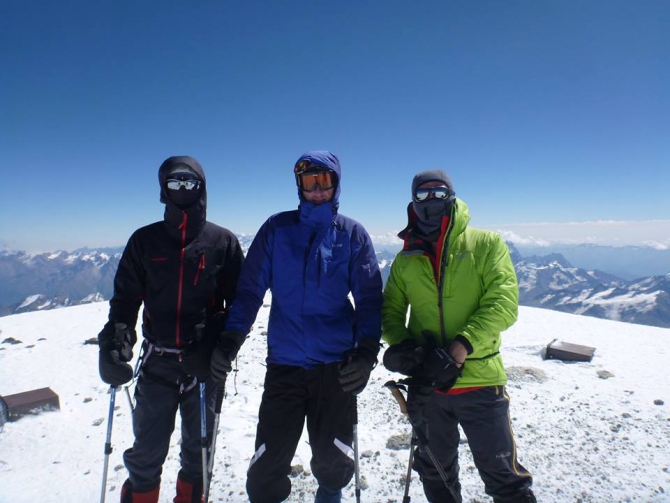 Впечатления новичка о восхождении на Эльбрус с севера 30/08/2014-08/09/2014. (Горный туризм)