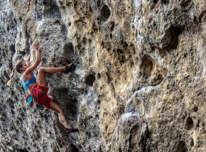 Юлия Пантелеева – победитель боулдерингового фестиваля в Китае! (Скалолазание, яншо, китай, скалолазание, станислав кокорин, Сергей Сергеев, лариса бычковская, фестиваль)