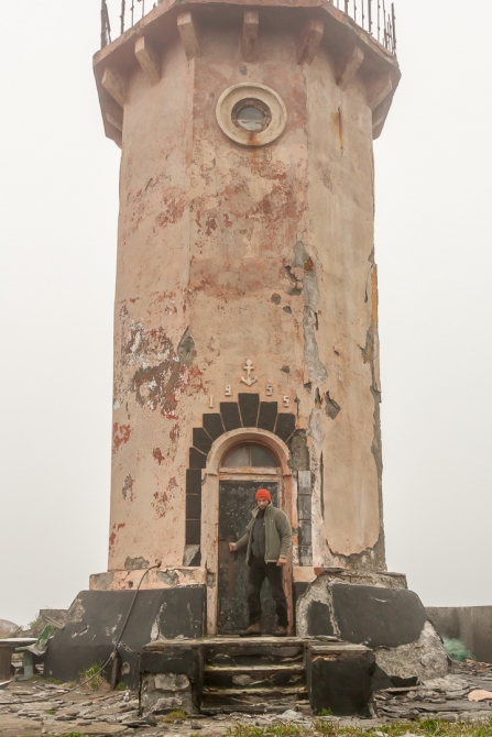 Северные Курильские острова и самые труднодоступные вулканы. (Вода)