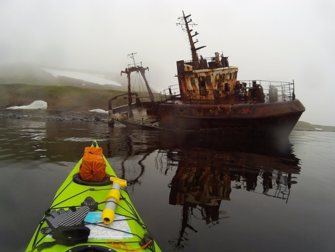 Северные Курильские острова и самые труднодоступные вулканы. (Вода)