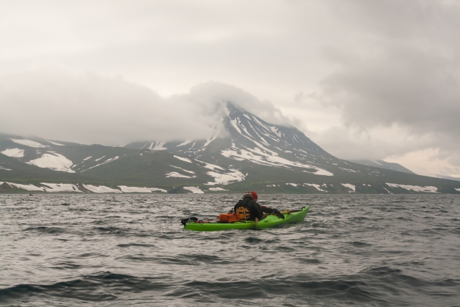 Северные Курильские острова и самые труднодоступные вулканы. (Вода)