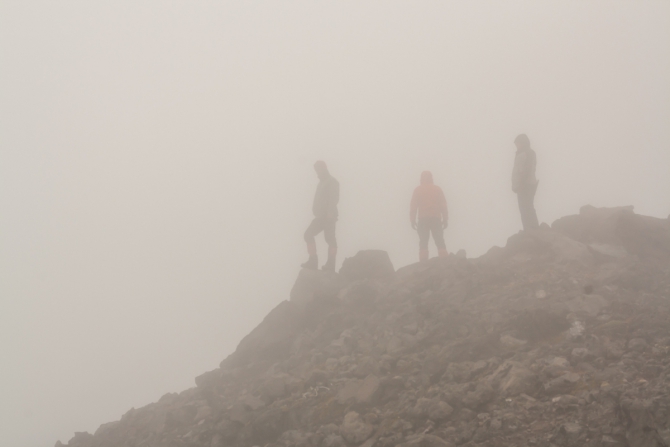 Северные Курильские острова и самые труднодоступные вулканы. (Вода)