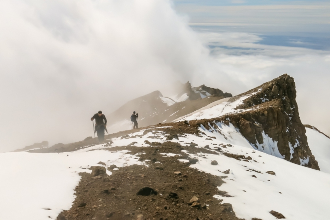 Северные Курильские острова и самые труднодоступные вулканы. (Вода)
