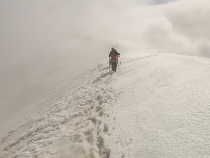 Северные Курильские острова и самые труднодоступные вулканы. (Вода)