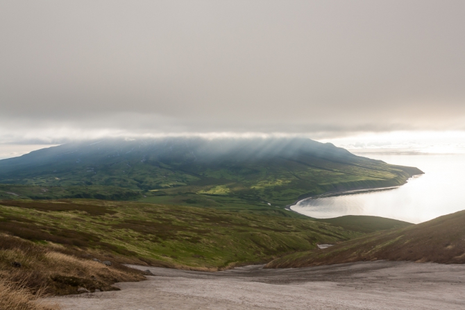 Северные Курильские острова и самые труднодоступные вулканы. (Вода)