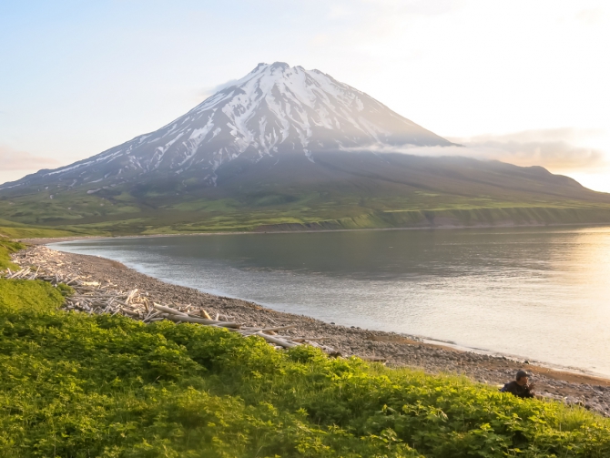 Северные Курильские острова и самые труднодоступные вулканы. (Вода)
