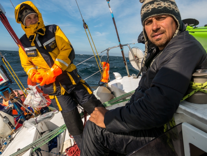 Северные Курильские острова и самые труднодоступные вулканы. (Вода)
