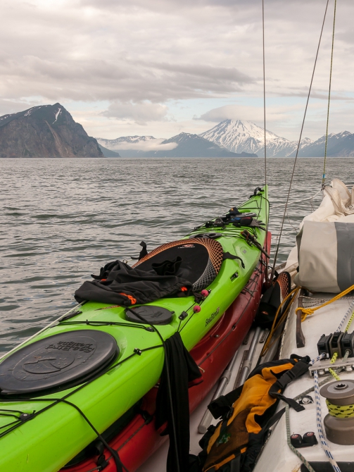 Северные Курильские острова и самые труднодоступные вулканы. (Вода)