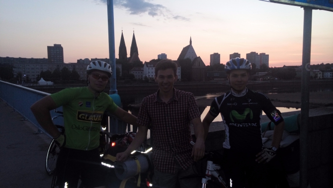 PhoneBusters. Берлин - Копенгаген, велотрип братьев из Смоленска и парня из Донецка.