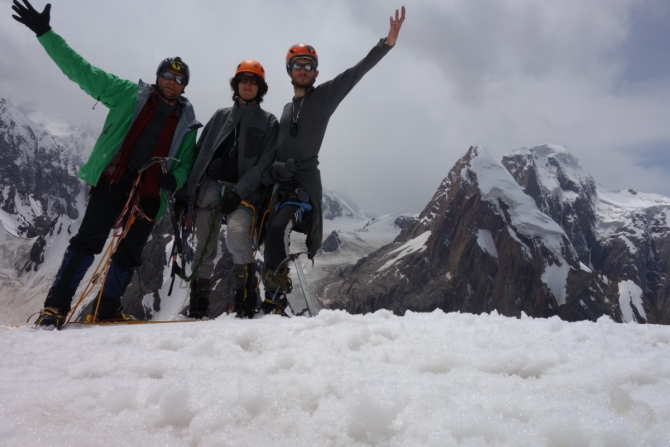 Дневник экспедиции ФАиС Москвы в район пика Белый, август 2015 (Альпинизм, пик белый, экспедиция, нилов, головченко, григорьев, лето, тянь-шань, кок-шаал тоо)