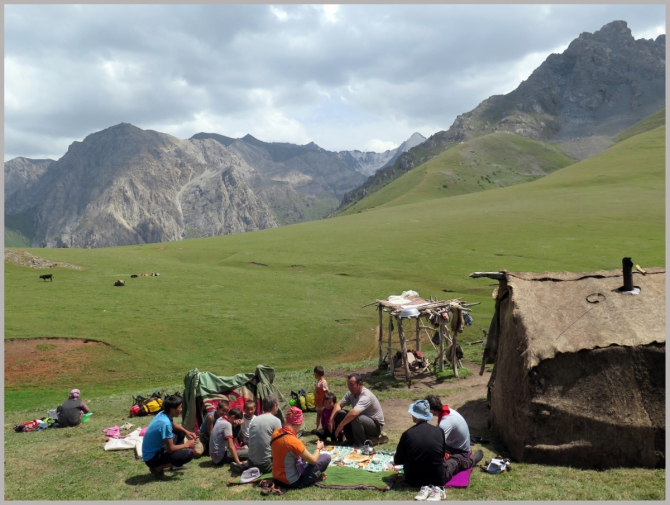 Ледобуры на "крыше мира". (Горный туризм, альпинизм, туризм, альпиндустрия, тест)