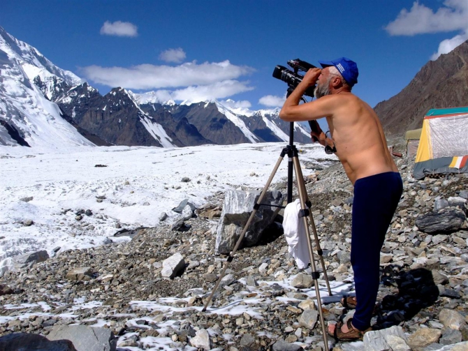 Жизнь на Хане. Энциклопедия в картинках. Фильм, фильм, фильм!.. (Альпинизм, хан тенгри, киноэкспедиция, тянь-шань)