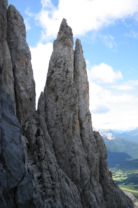 Один день из жизни очень богатого человека (горы, люди)