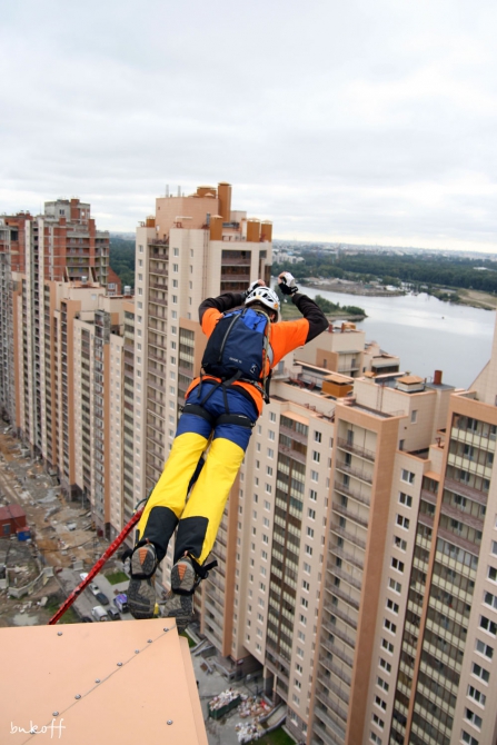 "Золотая Гавань". Роуп в Большом городе. (BASE, скайдайв, прыжки с веревкой, бэйс, роупджампинг, экстрим, приключения)