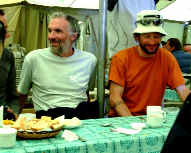 Жизнь на Хане. Энциклопедия в картинках. Хлеб насущный. (Альпинизм, тянь-шань, хан тенгри, киноэкспедиция)