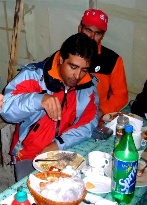 Жизнь на Хане. Энциклопедия в картинках. Хлеб насущный. (Альпинизм, тянь-шань, хан тенгри, киноэкспедиция)