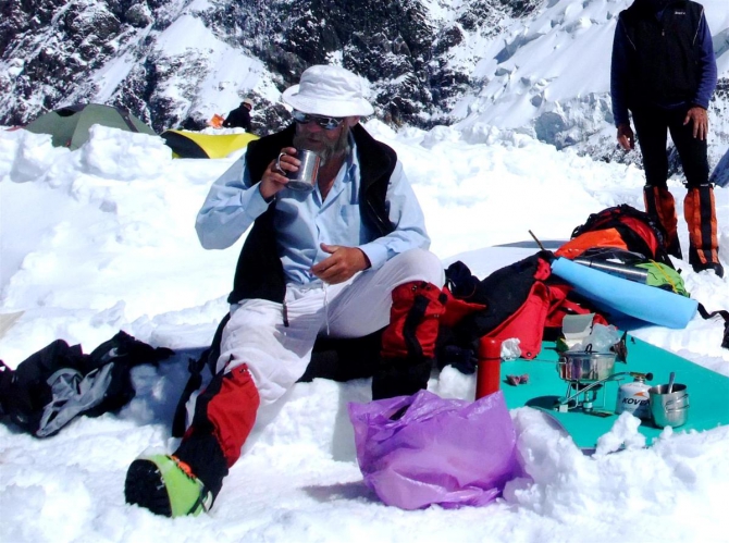 Жизнь на Хане. Энциклопедия в картинках. Хлеб насущный. (Альпинизм, тянь-шань, хан тенгри, киноэкспедиция)