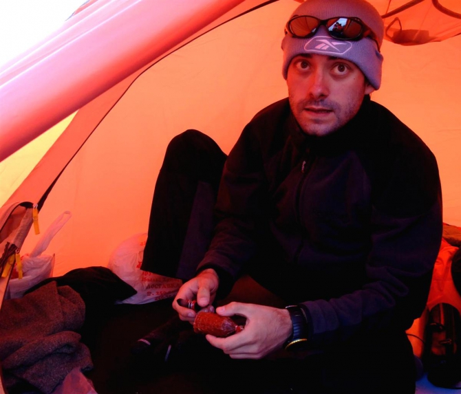 Жизнь на Хане. Энциклопедия в картинках. Хлеб насущный. (Альпинизм, тянь-шань, хан тенгри, киноэкспедиция)