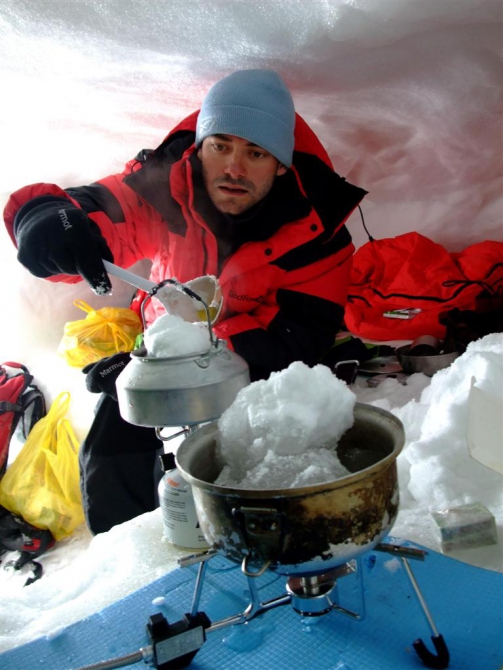 Жизнь на Хане. Энциклопедия в картинках. Хлеб насущный. (Альпинизм, тянь-шань, хан тенгри, киноэкспедиция)
