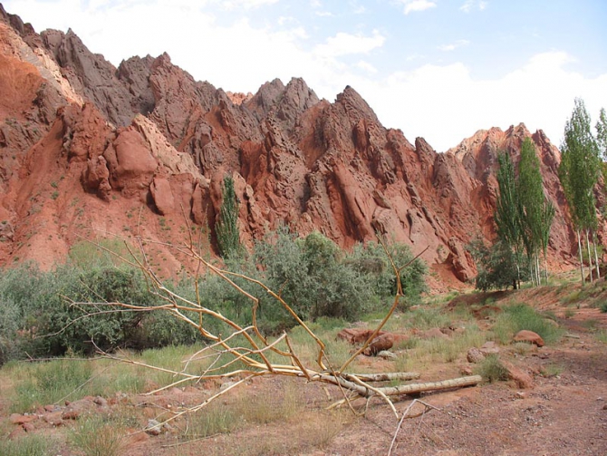 Улугарттаг и самая высокая непокоренная вершина Памира. (Альпинизм, кашгарские горы, чакрагиль, конгурмузтаг, китайский памир, турклуб маи, карабентертаг, ойтаг)