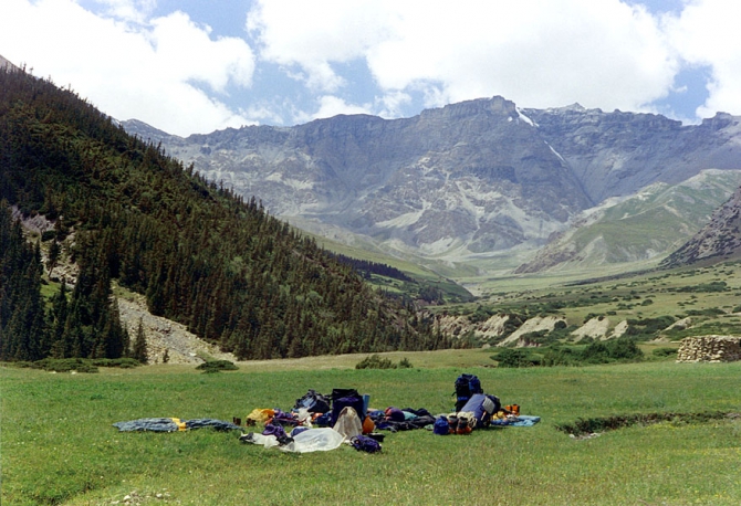 Улугарттаг и самая высокая непокоренная вершина Памира. (Альпинизм, кашгарские горы, чакрагиль, конгурмузтаг, китайский памир, турклуб маи, карабентертаг, ойтаг)