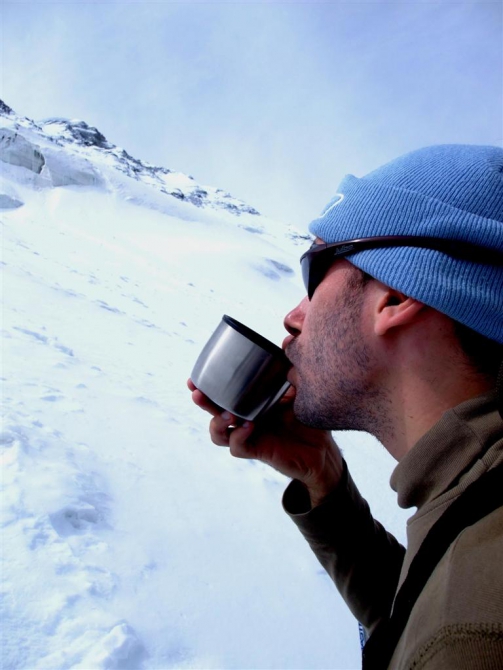 Жизнь на Хане. Энциклопедия в картинках. Житьё-питьё. (Альпинизм, киноэкспедиция, хан тенгри, тянь-шань)