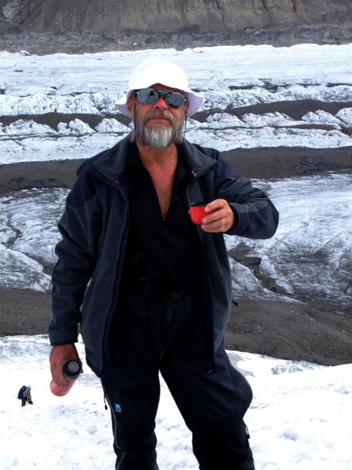 Жизнь на Хане. Энциклопедия в картинках. Житьё-питьё. (Альпинизм, киноэкспедиция, хан тенгри, тянь-шань)