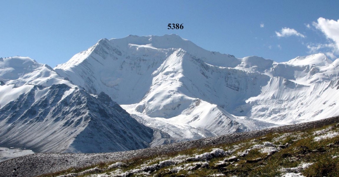 Как мы акклиматизировались перед Курумды. Пик Губаева (5368). (Альпинизм, горы азии, турклуб маи)