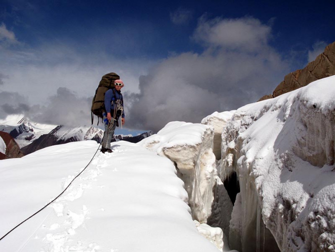 Как мы акклиматизировались перед Курумды. Пик Губаева (5368). (Альпинизм, горы азии, турклуб маи)