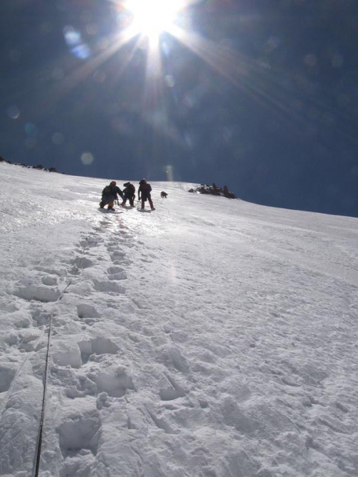 Как мы акклиматизировались перед Курумды. Пик Губаева (5368). (Альпинизм, горы азии, турклуб маи)
