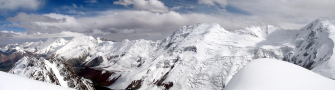 Как мы акклиматизировались перед Курумды. Пик Губаева (5368). (Альпинизм, горы азии, турклуб маи)