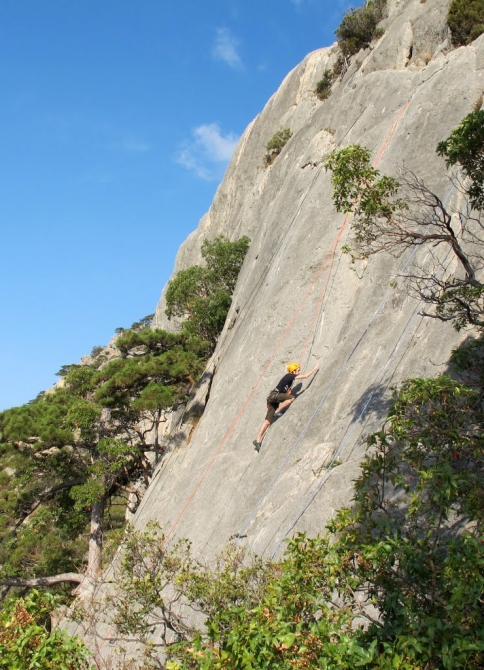 Как мы стали альпинистами, и почему все дороги ведут в Крым. (Альпинизм, Крым. Куш-Кая. Скалолазание. Альпсборы.)