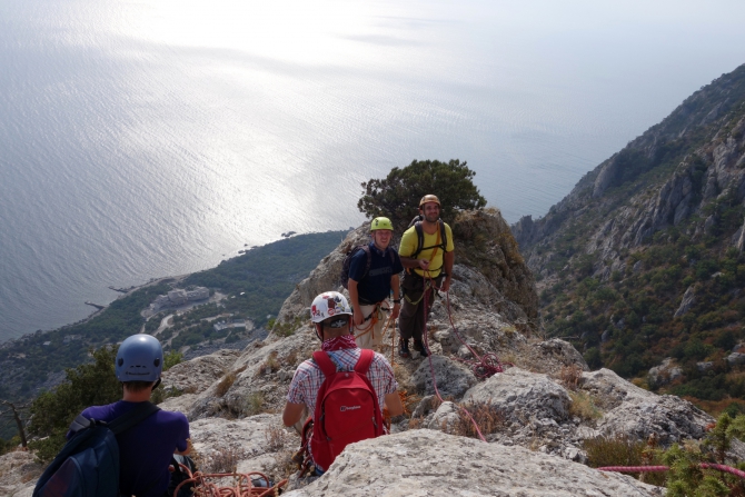 Как мы стали альпинистами, и почему все дороги ведут в Крым. (Альпинизм, Крым. Куш-Кая. Скалолазание. Альпсборы.)