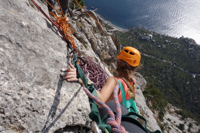 Как мы стали альпинистами, и почему все дороги ведут в Крым. (Альпинизм, Крым. Куш-Кая. Скалолазание. Альпсборы.)