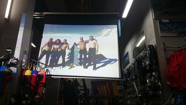 Напоминаем, сегодня вечером в Клубе 7 Вершин отмечают День рождения!!! (Альпинизм, клуб 7 вершин, эверест, 7 вулканов, крым)