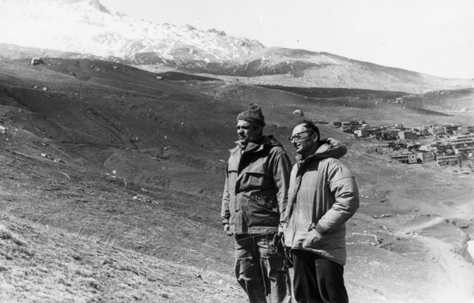 Друзья мои, друзья... обычные и уже такие далекие. (Альпинизм, фото тов.)