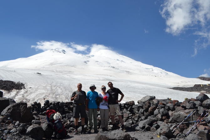 Эльбрус с поляны Эммануэля (2015, Альпинизм)