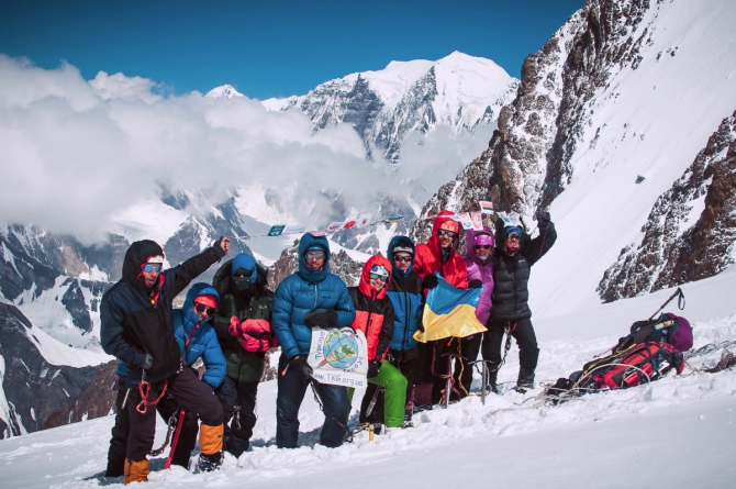 Фотоочерк о горном походе 6 к.с. на Памир. Часть первая (Горный туризм, федченко, ГМС, ПФП, пик коммунизма, гармо, Бивачный, 2015)