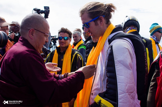 Wings for Love - Baseguru team video round 2 (adidasoutdoor, terrex, julbo, excam, basejumping, wingsuit)