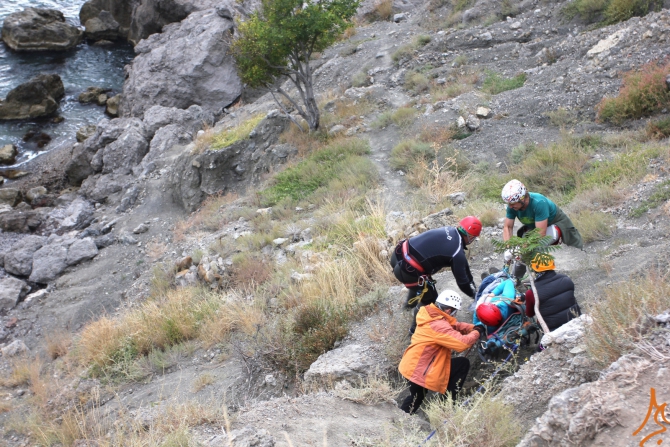 Фотоотчет по курсу "Спасательные работы в горах" (Альпинизм, крым, веденин, горная школа, mountschool.ru)