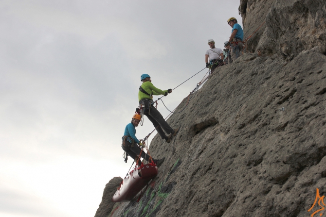 Фотоотчет по курсу "Спасательные работы в горах" (Альпинизм, крым, веденин, горная школа, mountschool.ru)